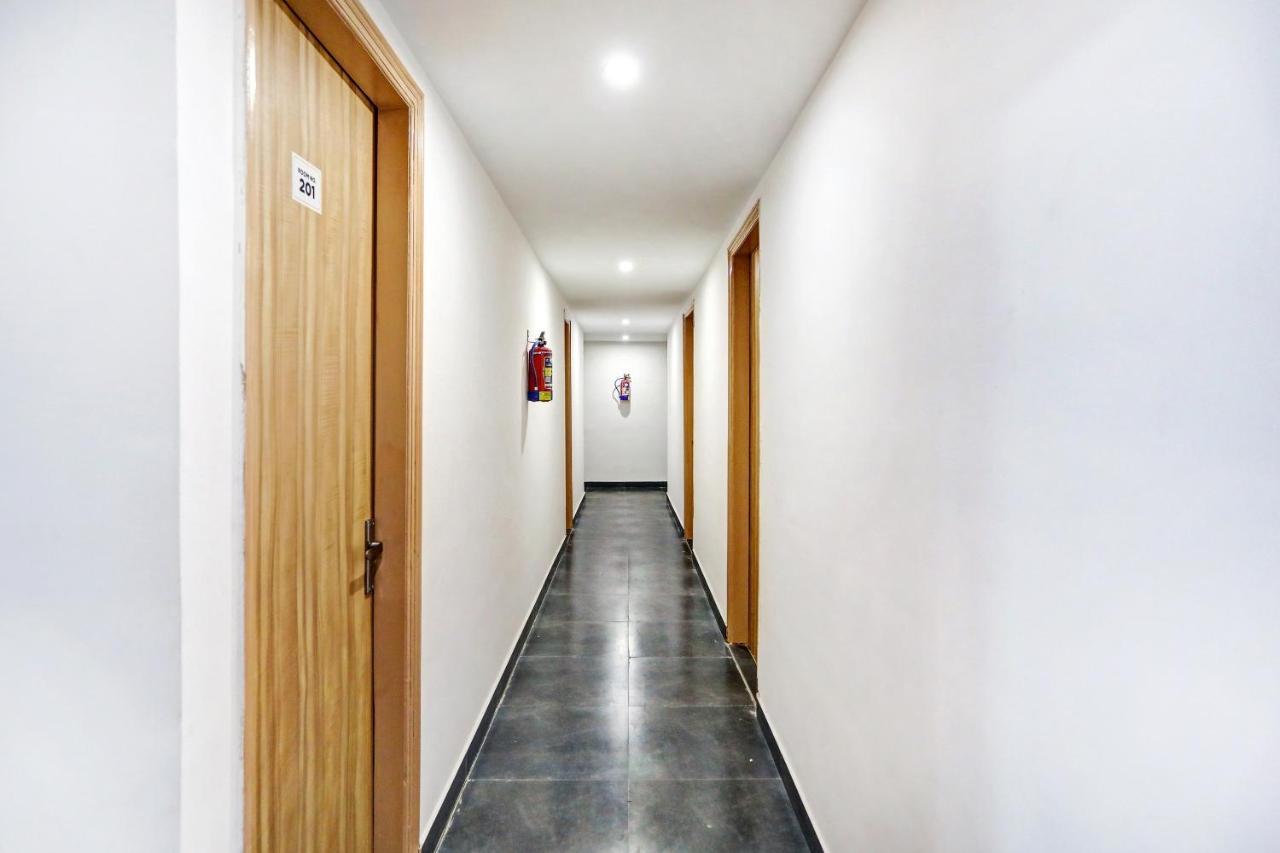 Oyo 81641 Collection O Hotel A1 Residency Neu-Delhi Exterior foto