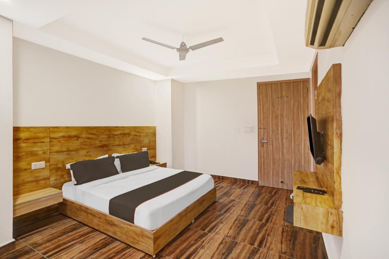 Oyo 81641 Collection O Hotel A1 Residency Neu-Delhi Exterior foto